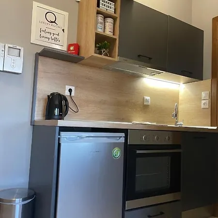 Q Luxury Perea Center Apartmán Peraía