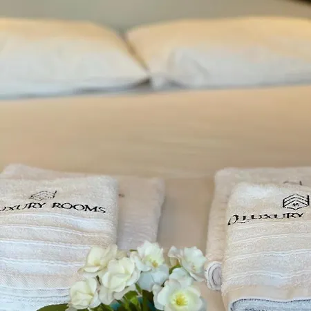 Q Luxury Perea Center