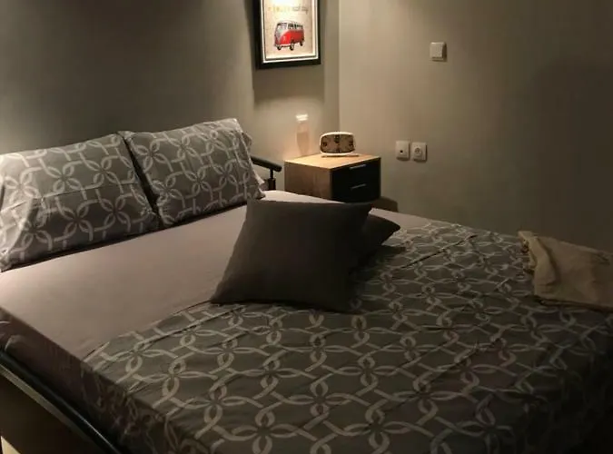 Q Luxury Perea Center